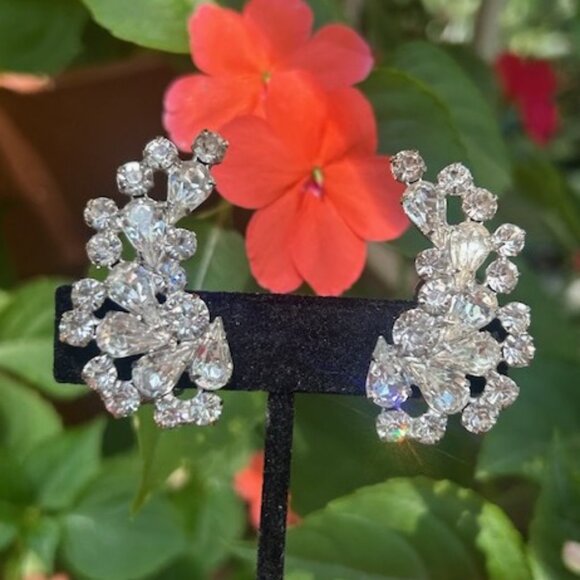 ALBERT WEISS Clear Rhinestone Crystal Climber Statement EARRINGS - Picture 1 of 9